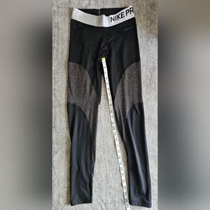 Nike Pro Dri-FIT Leggings Size Small